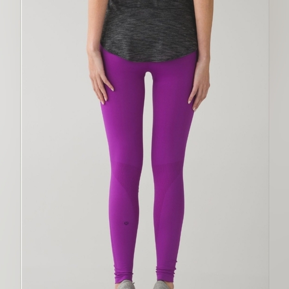 Lululemon, Zone In Tight, Tender Violet, Size 4 - Picture 2 of 9